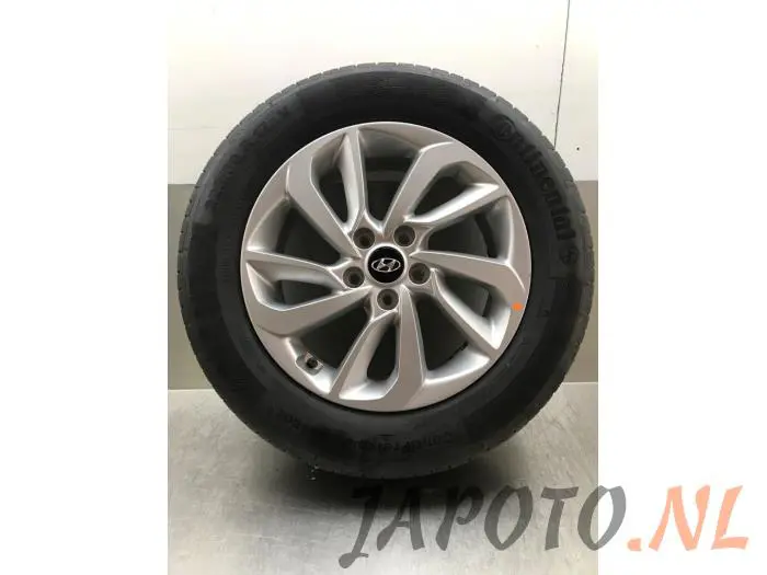 Velg + Band Hyundai Tucson