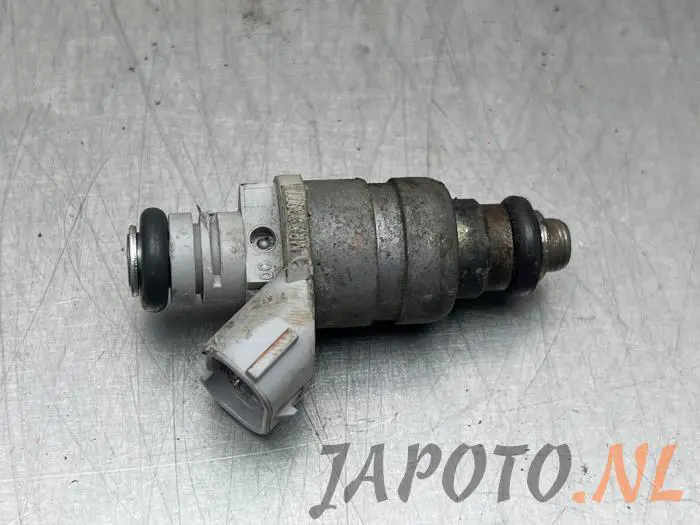 Injector (benzine injectie) Mitsubishi Colt