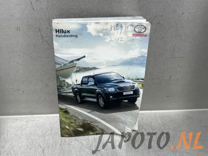 Instructie Boekje Toyota Hilux