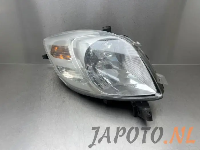 Koplamp links Toyota Yaris